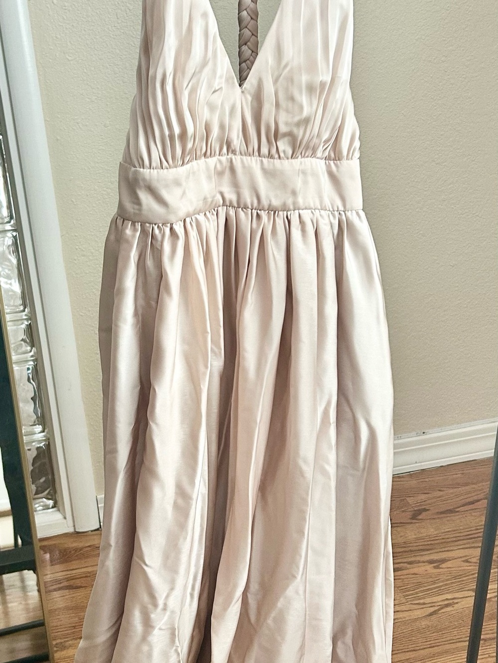 Women’s Cream Satin Party Dress